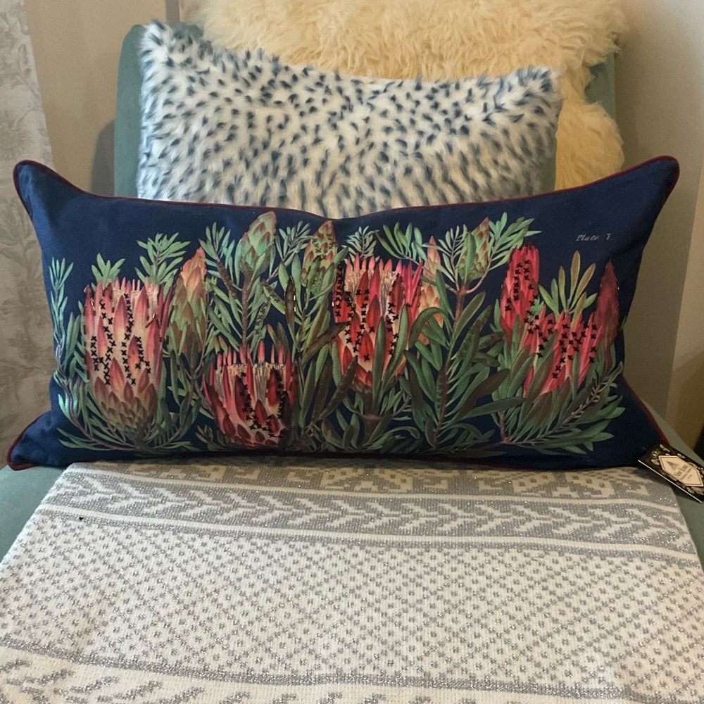 NWT New York Botanical Garden Duck Feather Floral Beaded Decorative Pillow